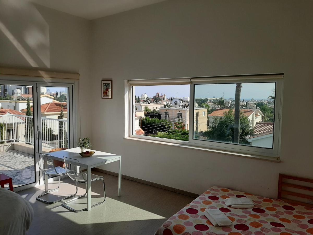 Sea View Apartment *