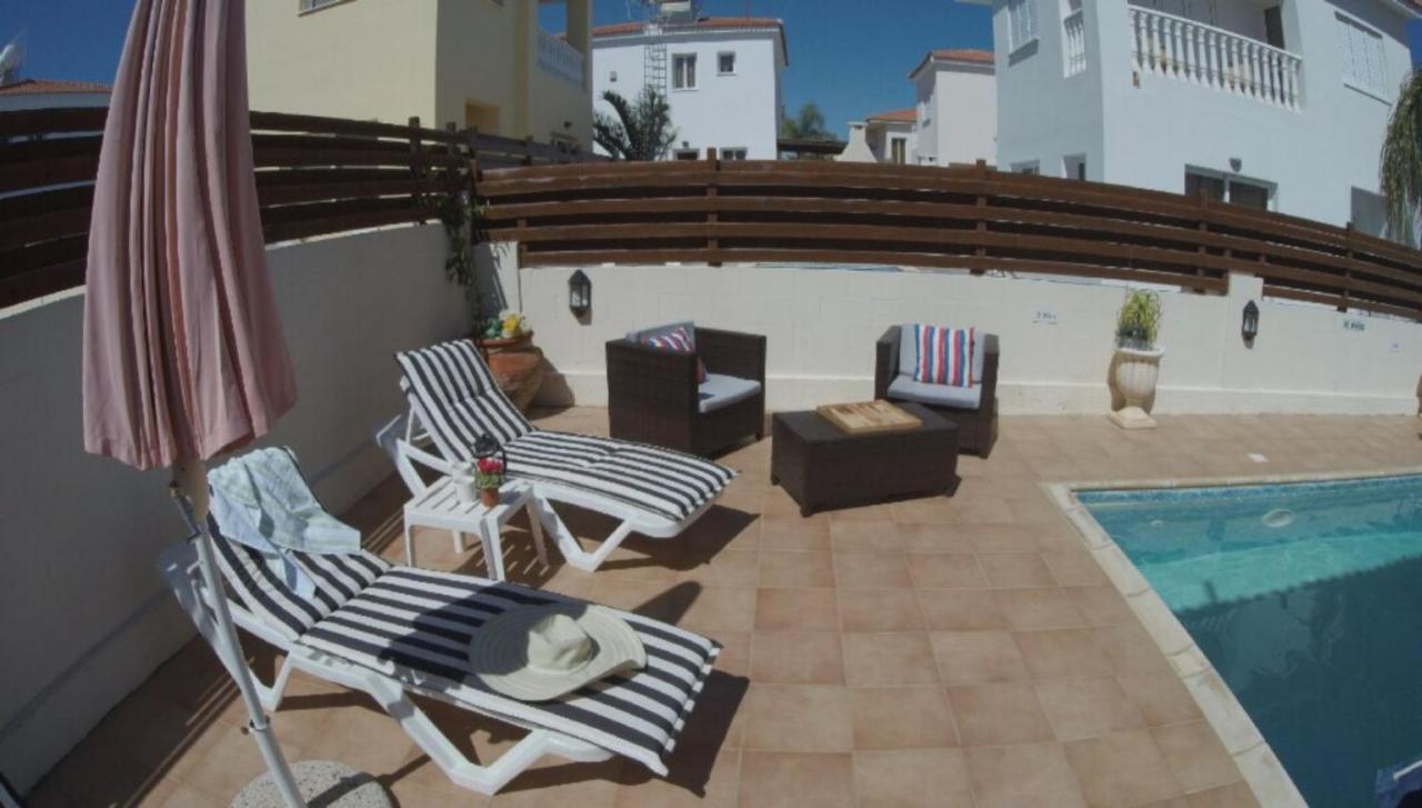 Emiliana Paralimni