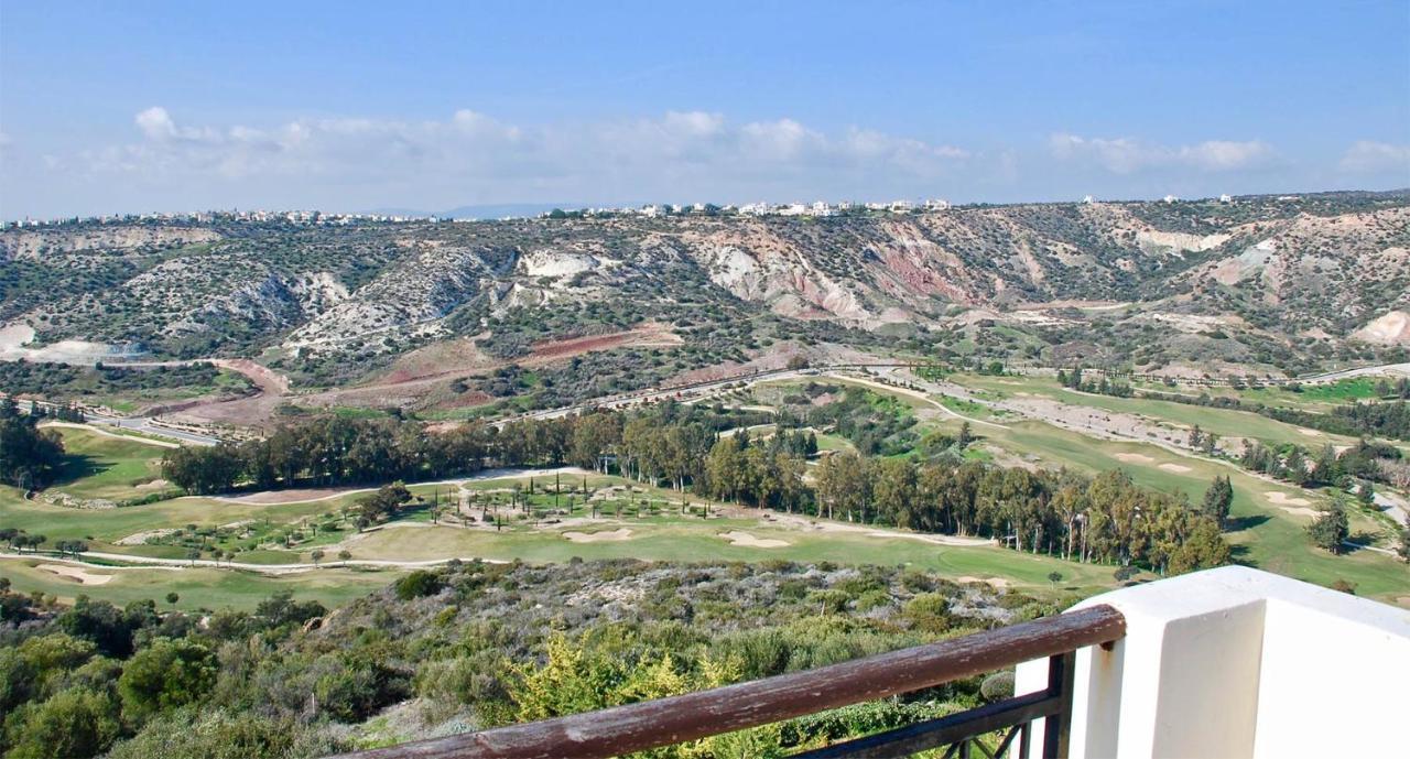 4 Bedroom Kourion With Private Pool, Aphrodite Hills Villa Kouklia