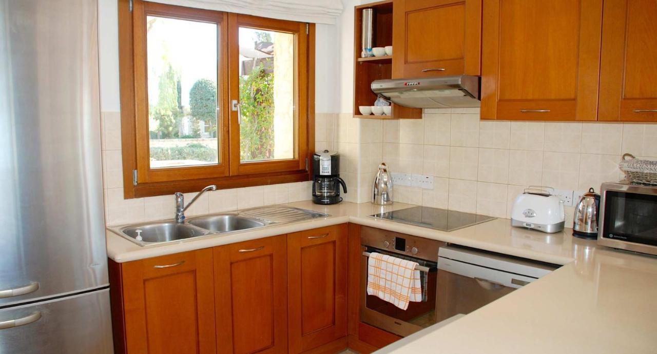 3 Bedroom Cardia With Private Pool, Aphrodite Hills Villa