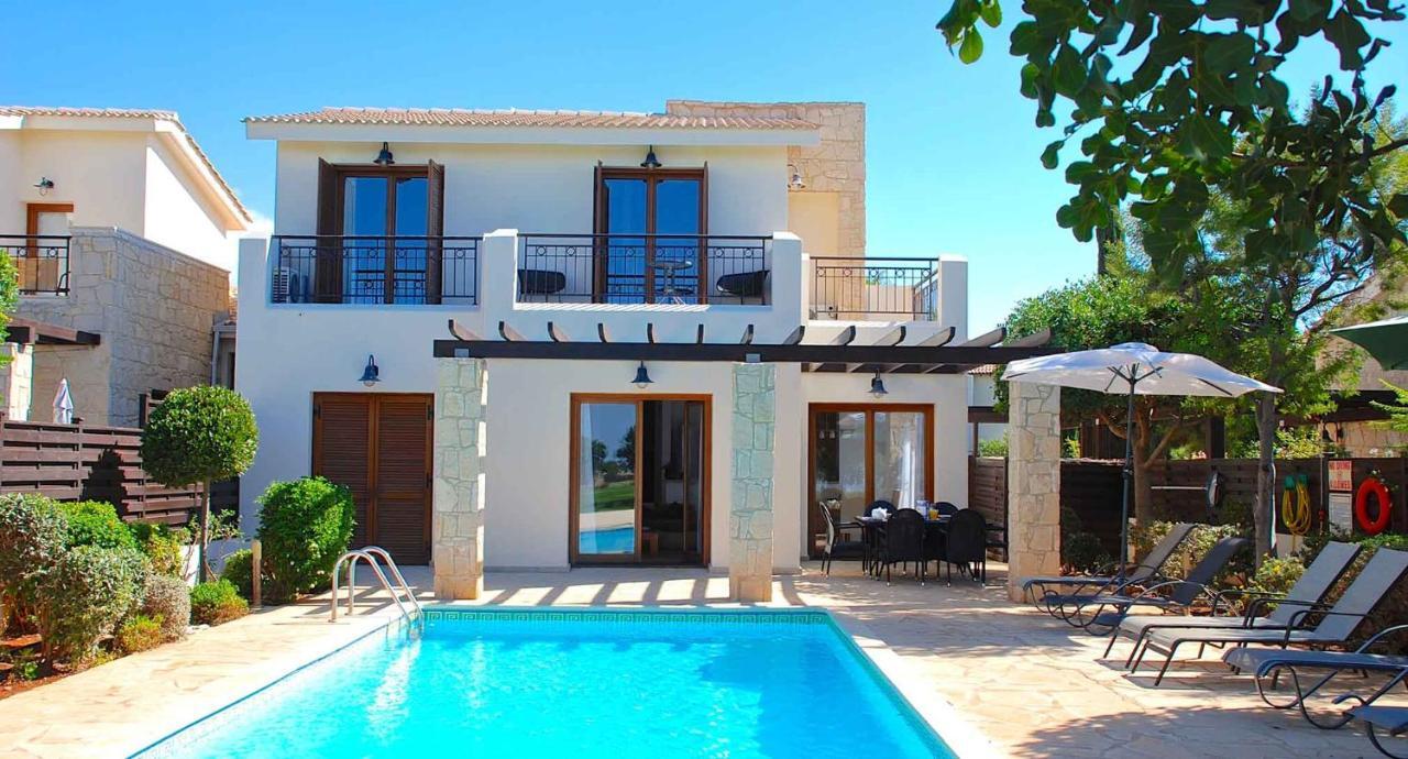 3 Bedroom Cardia With Private Pool, Aphrodite Hills Villa *