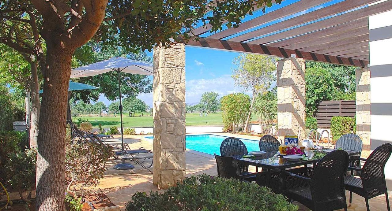 3 Bedroom Cardia With Private Pool, Aphrodite Hills Villa