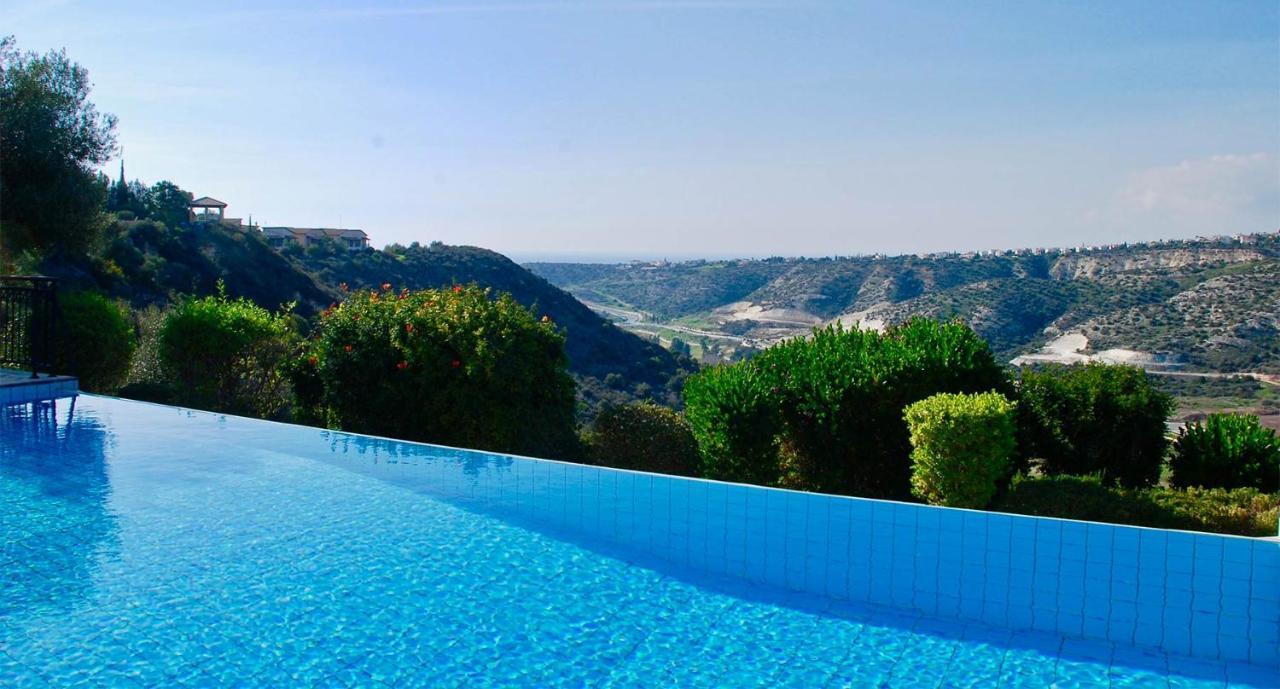 4 Bedroom Kourion With Private Pool, Aphrodite Hills Kouklia