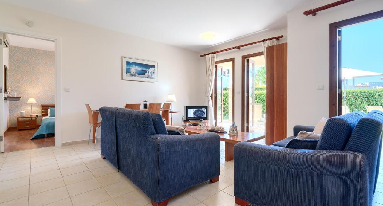2 Bedroom Helena With Private Garden, Aphrodite Hills Kouklia