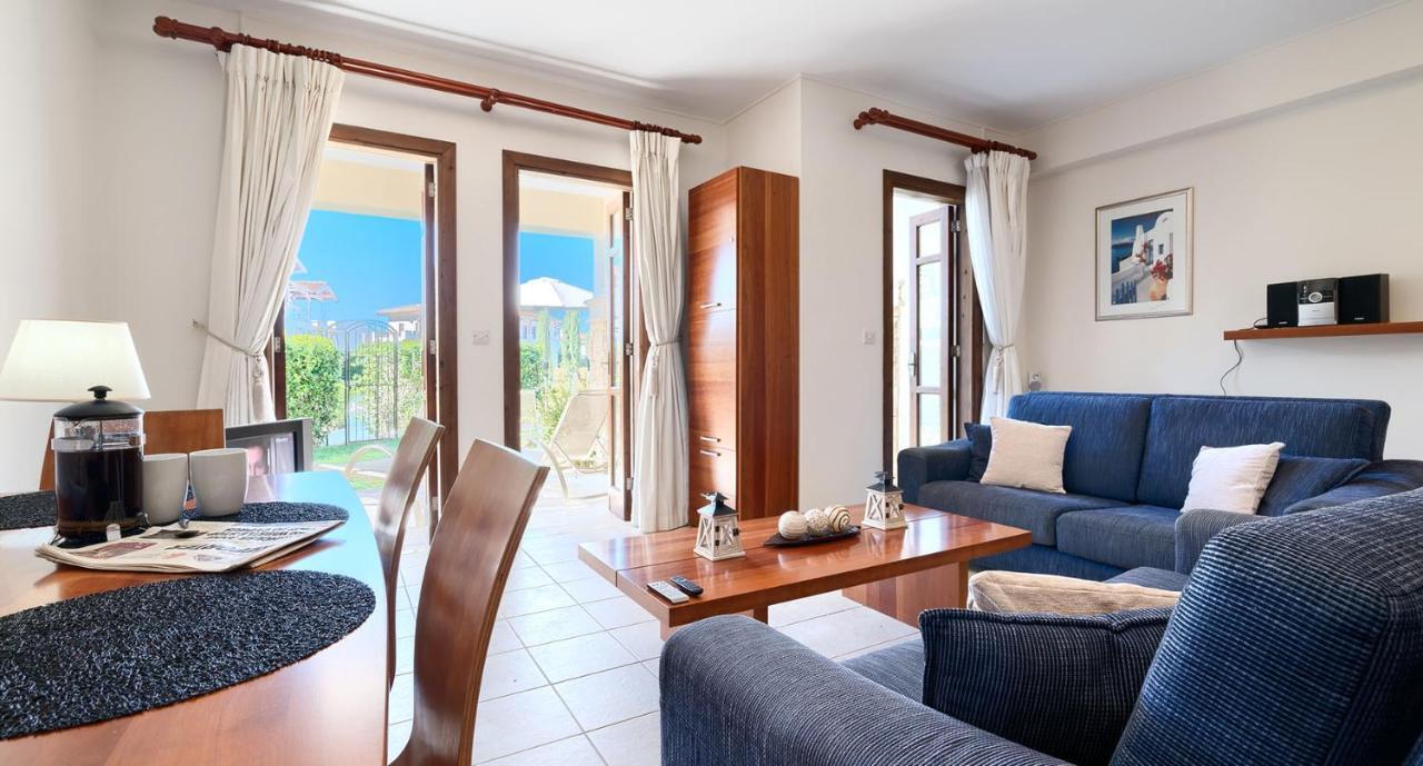 2 Bedroom Helena With Private Garden, Aphrodite Hills Kouklia
