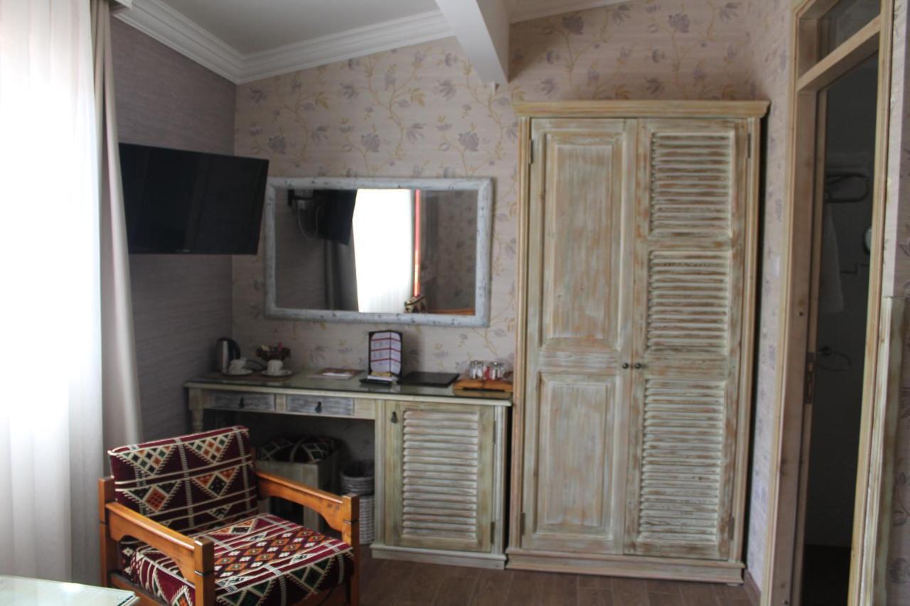Bella View Art Boutique 3* Kazaphani