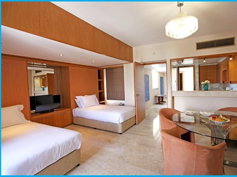 Poseidonia Hotel 4*