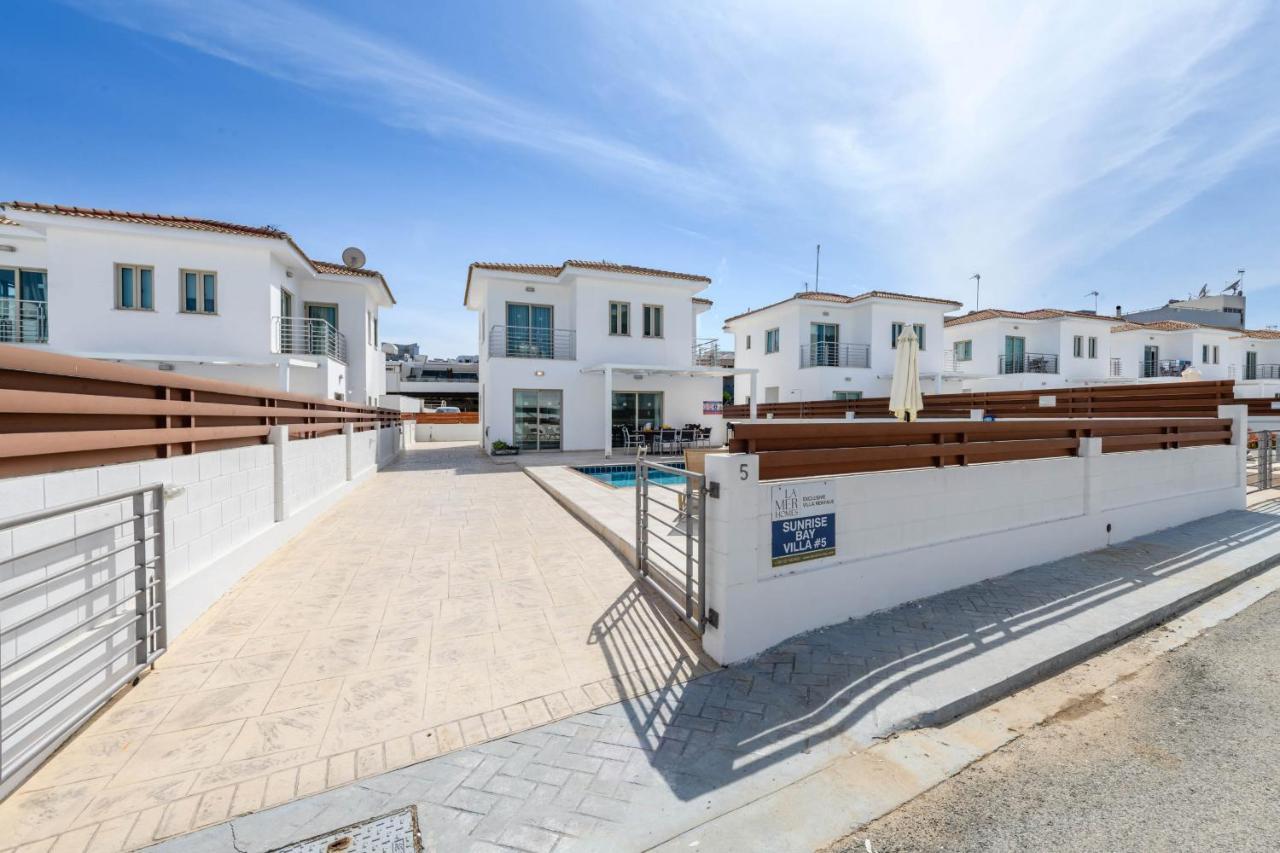 Villa Sunrise Bay #1 *
