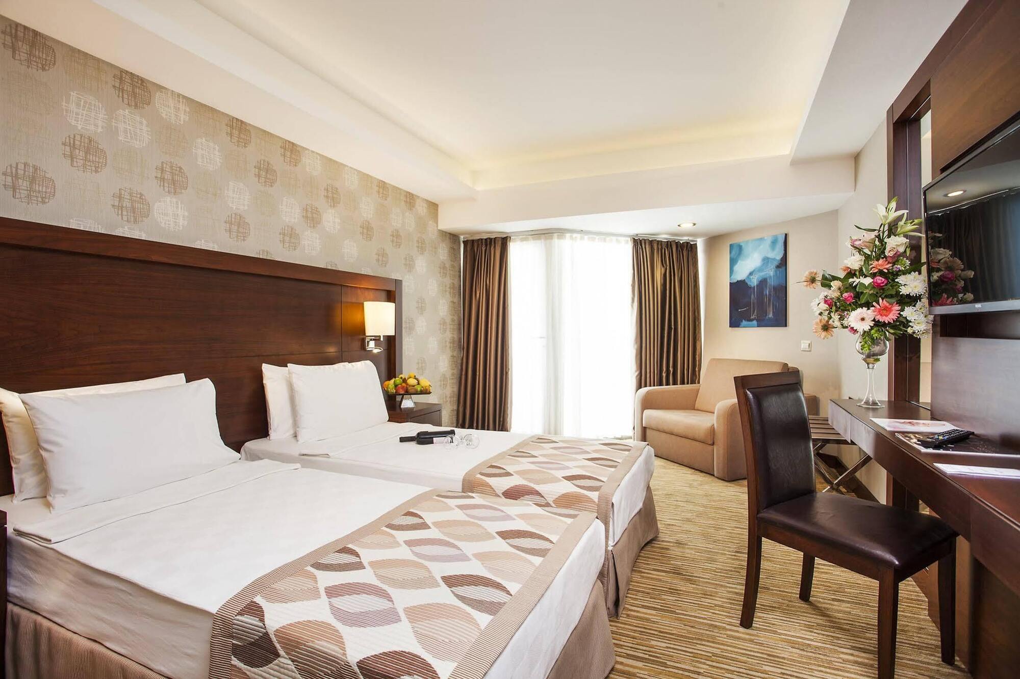 Salamis Bay Conti Hotel 5*