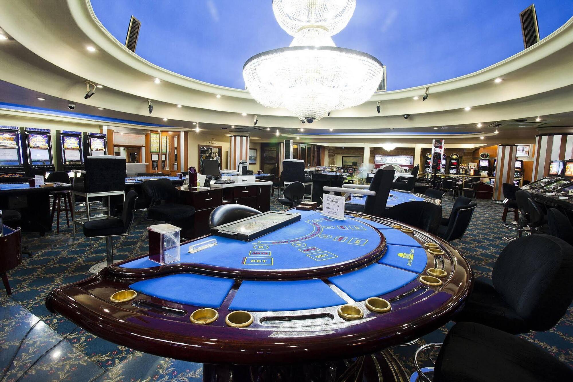 Dome Hotel 4*