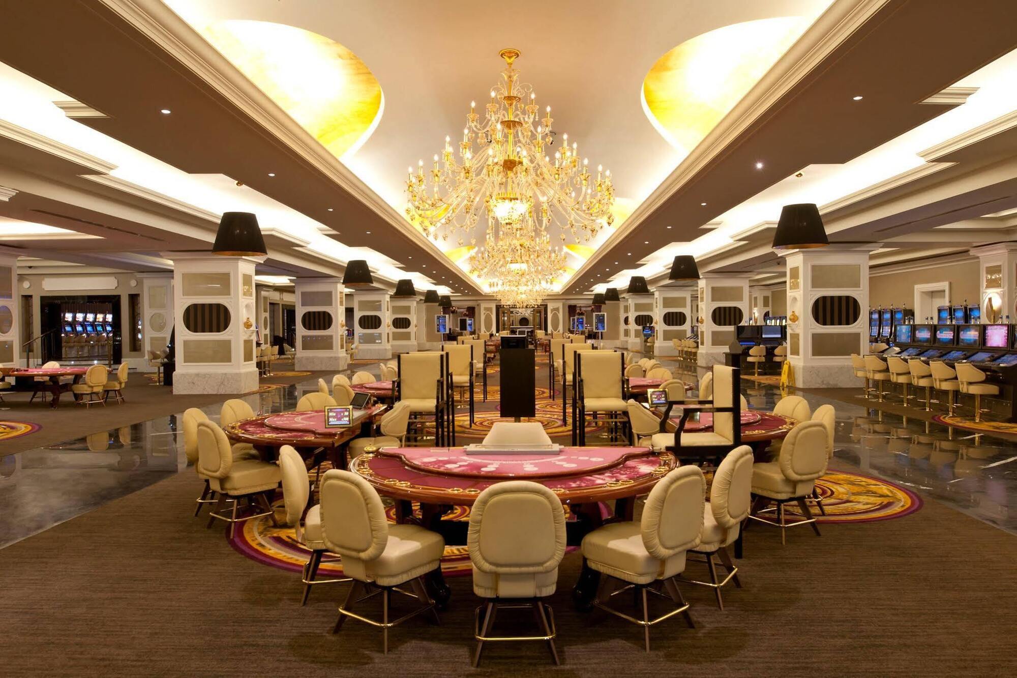 Hotel Kaya Artemis & Casino