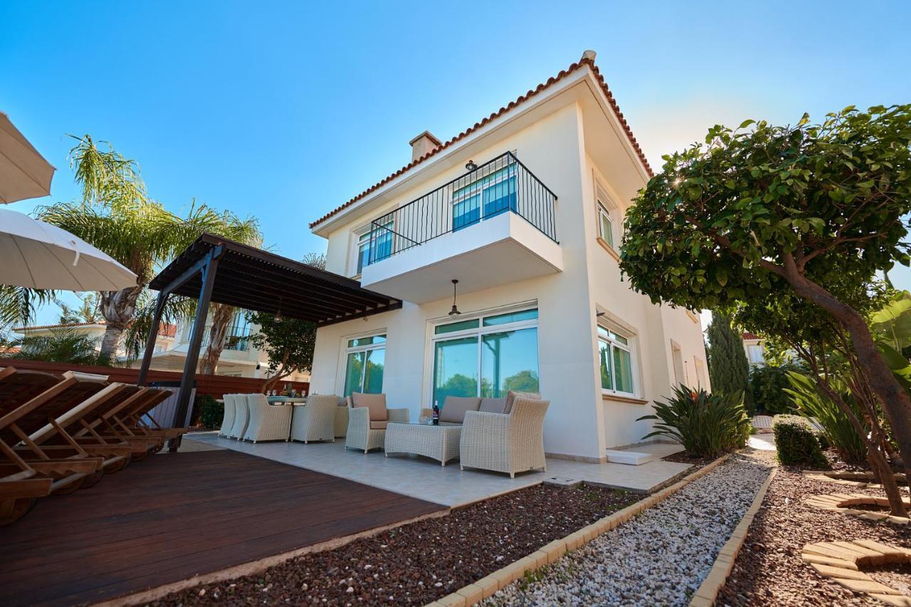 Front Bella Vista Protaras
