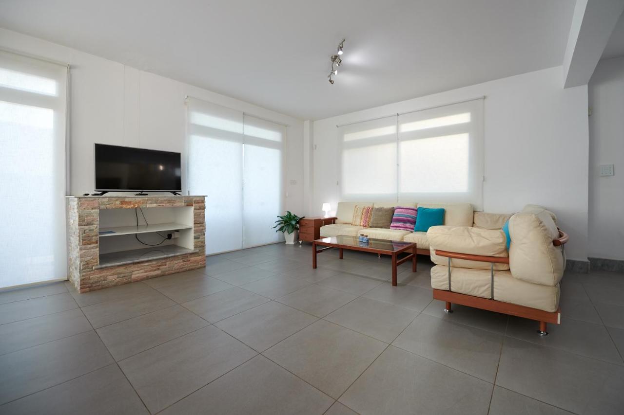 Front Bella Vista Protaras
