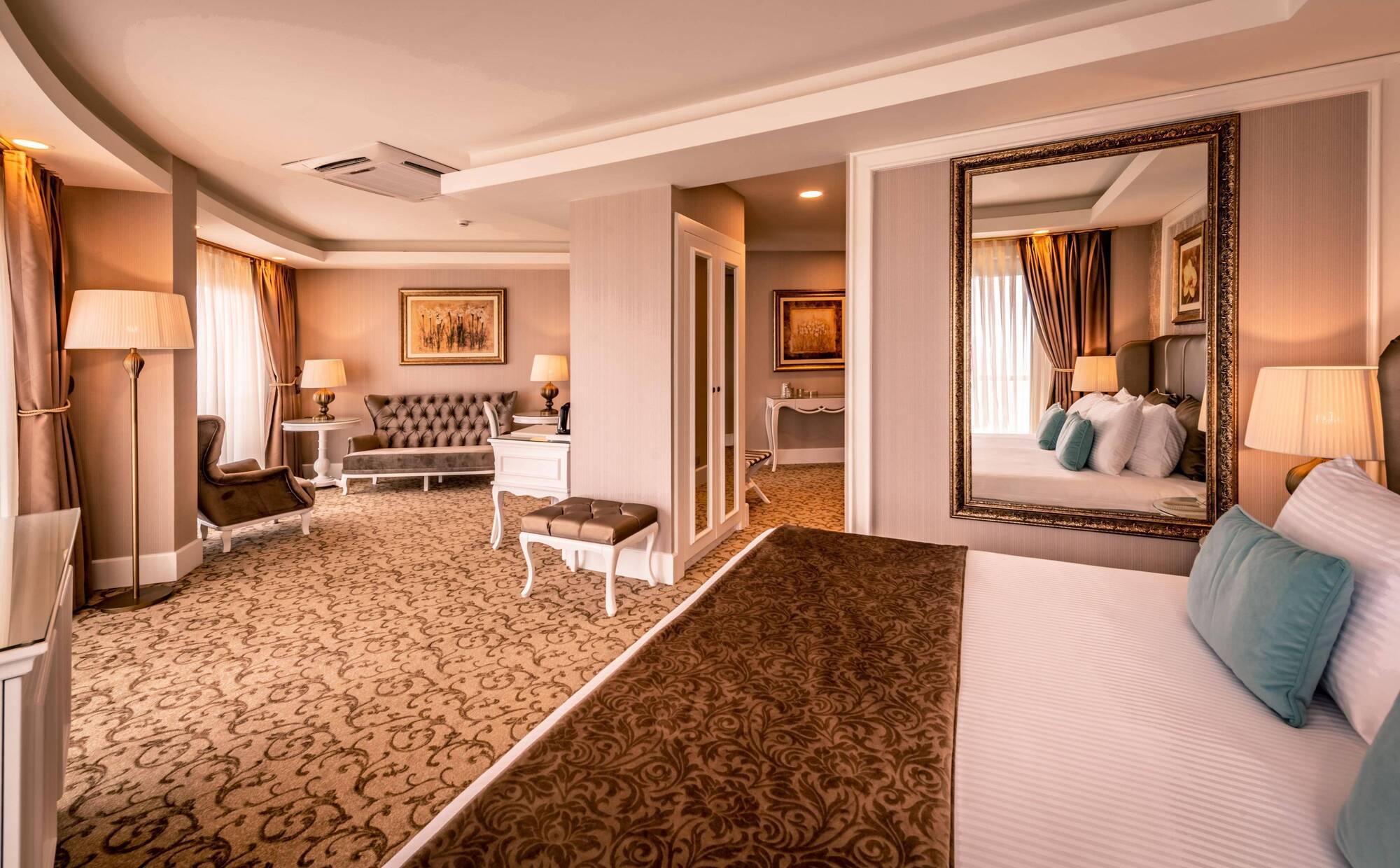 Hotel Vuni Palace & Casino & 5*