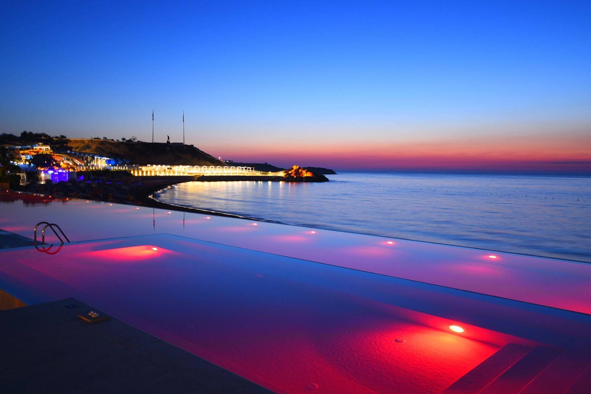 Hotel Acapulco Convention 5*