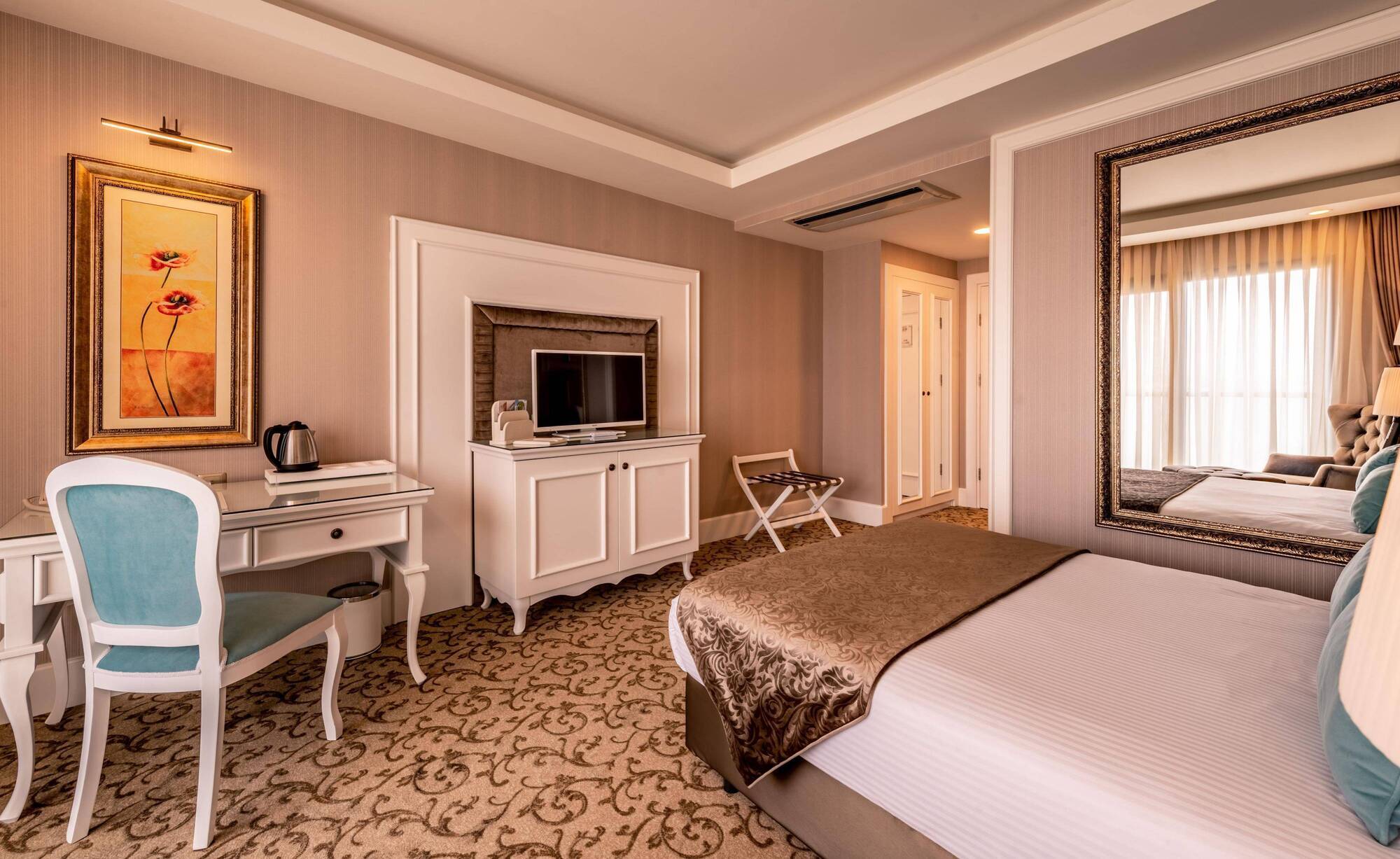 Hotel Vuni Palace & Casino & 5*
