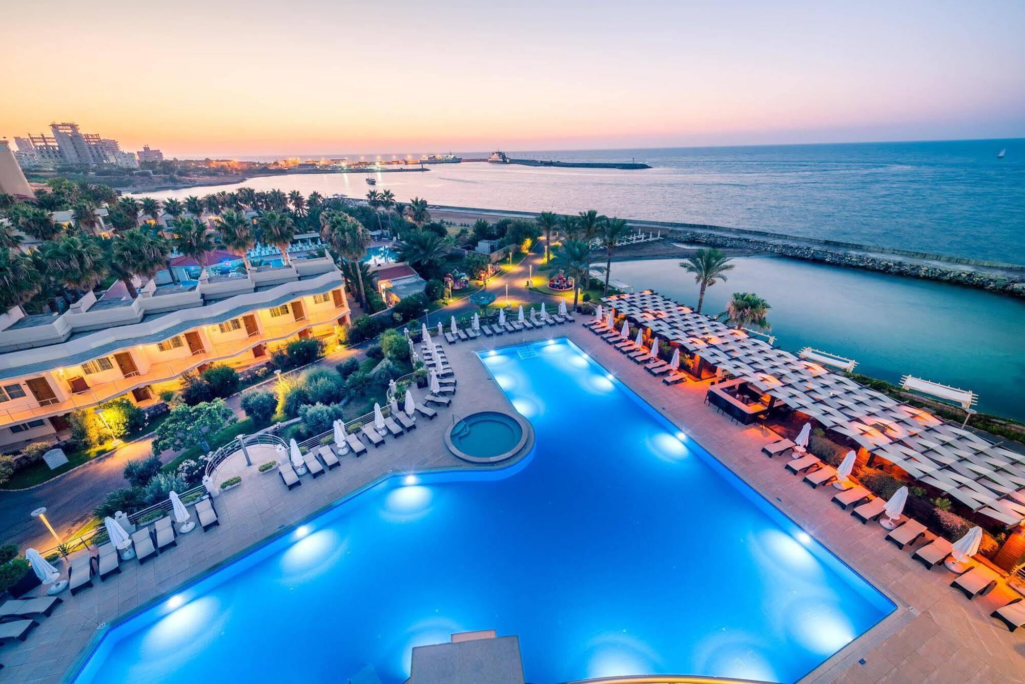 Vuni Palace & Casino & Kyrenia (Northern Cyprus)
