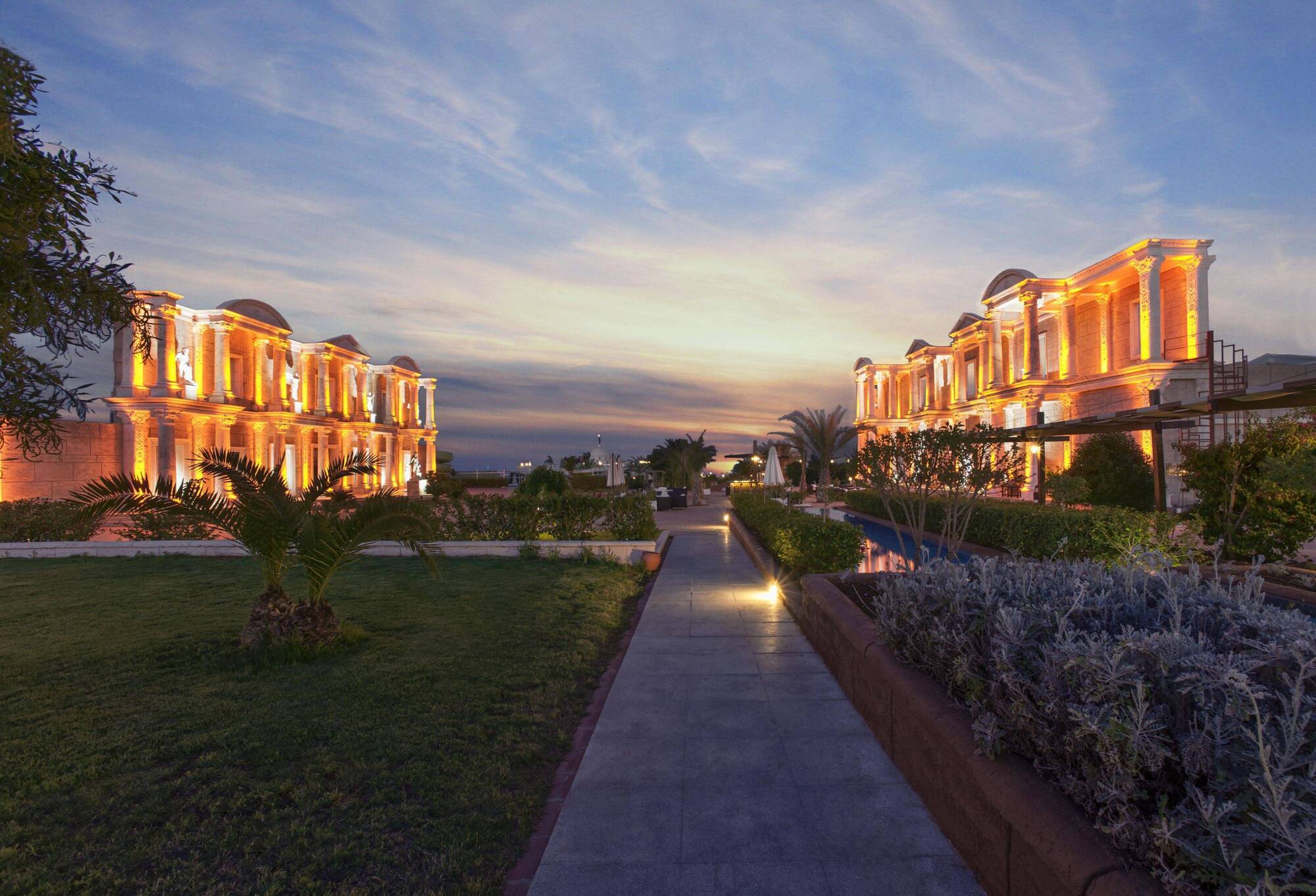 Kaya Artemis & Casino Hotel