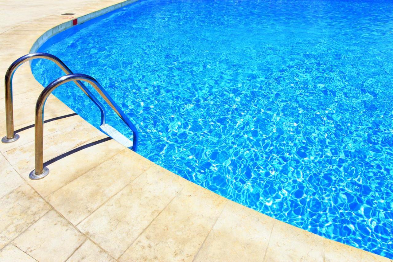 Seafront Silver Waves Mini & Restaurant & Pool * Kyrenia (Northern Cyprus)