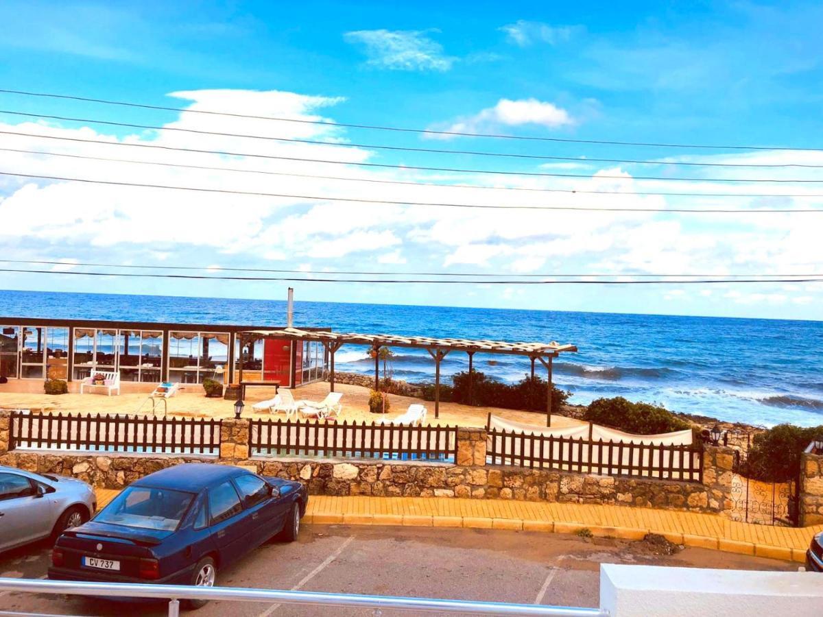 Seafront Silver Waves Mini & Restaurant & Pool