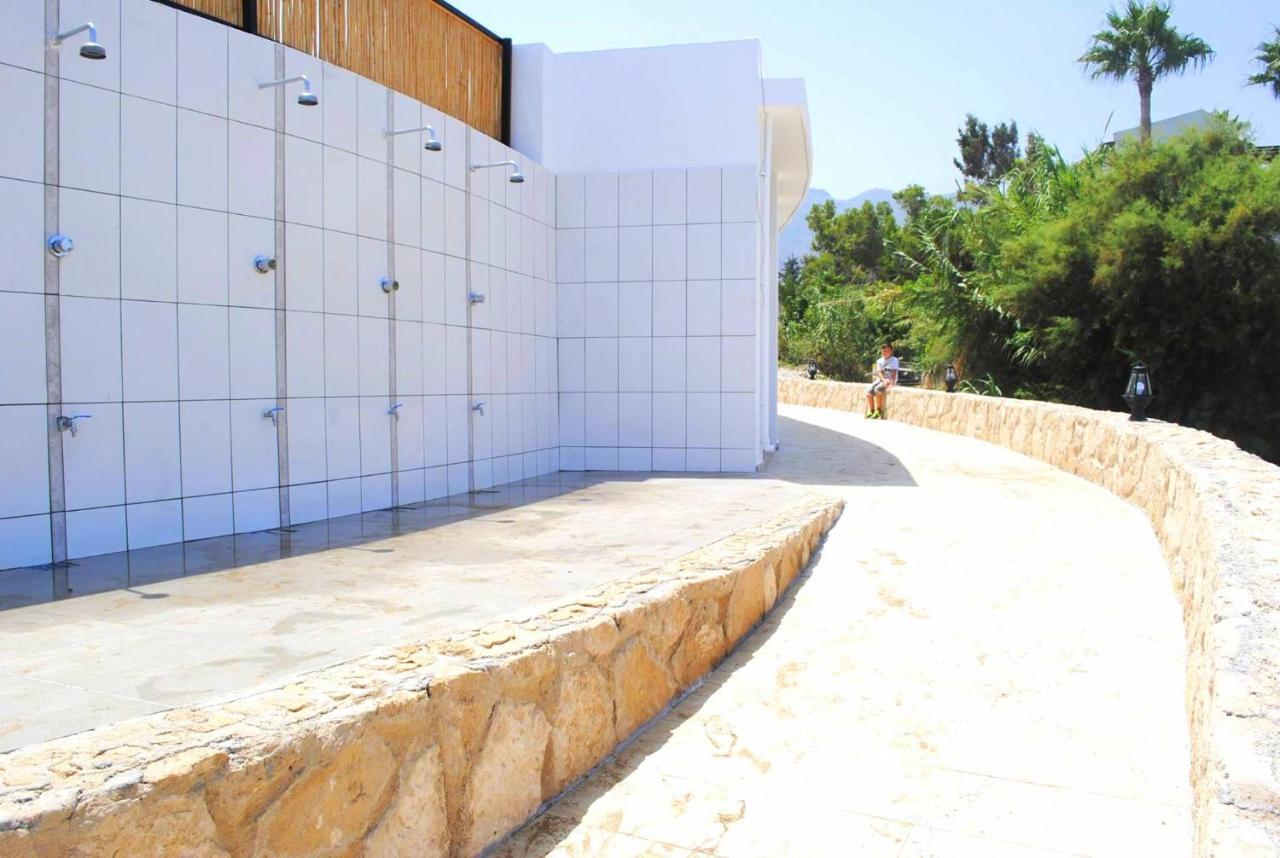 Seafront Silver Waves Mini & Restaurant & Pool Guest house Kyrenia (Northern Cyprus)