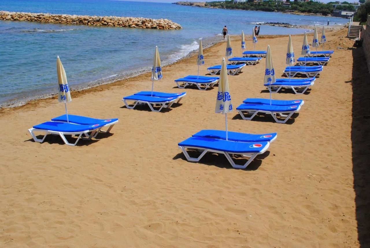 Guest house Seafront Silver Waves Mini & Restaurant & Pool Kyrenia (Northern Cyprus)