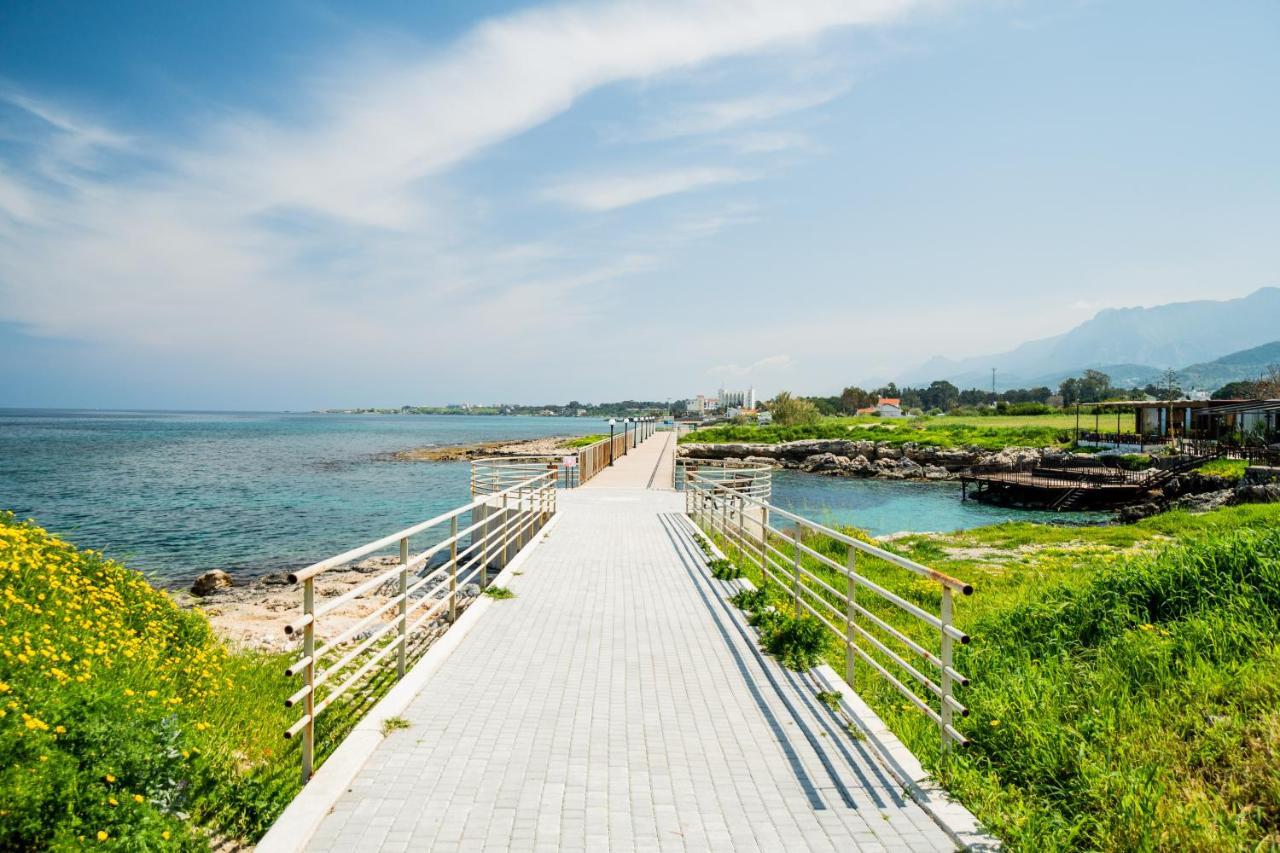 Apartment Spacious Three-bedroom With Sea View A4 *