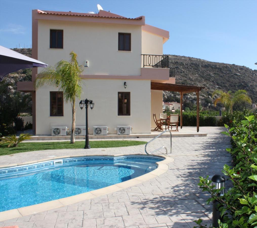 Holidays Villas Pissouri