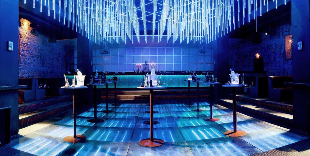 Cratos Premium Casino & Kazaphani