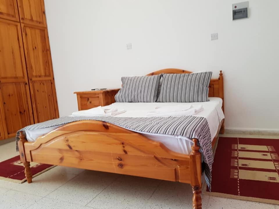 Bed & Breakfast Paradise 2*