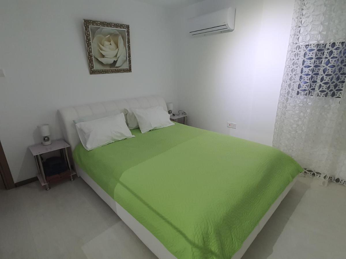 Apartamento Luxury 2 Bed Next To The Paralimni
