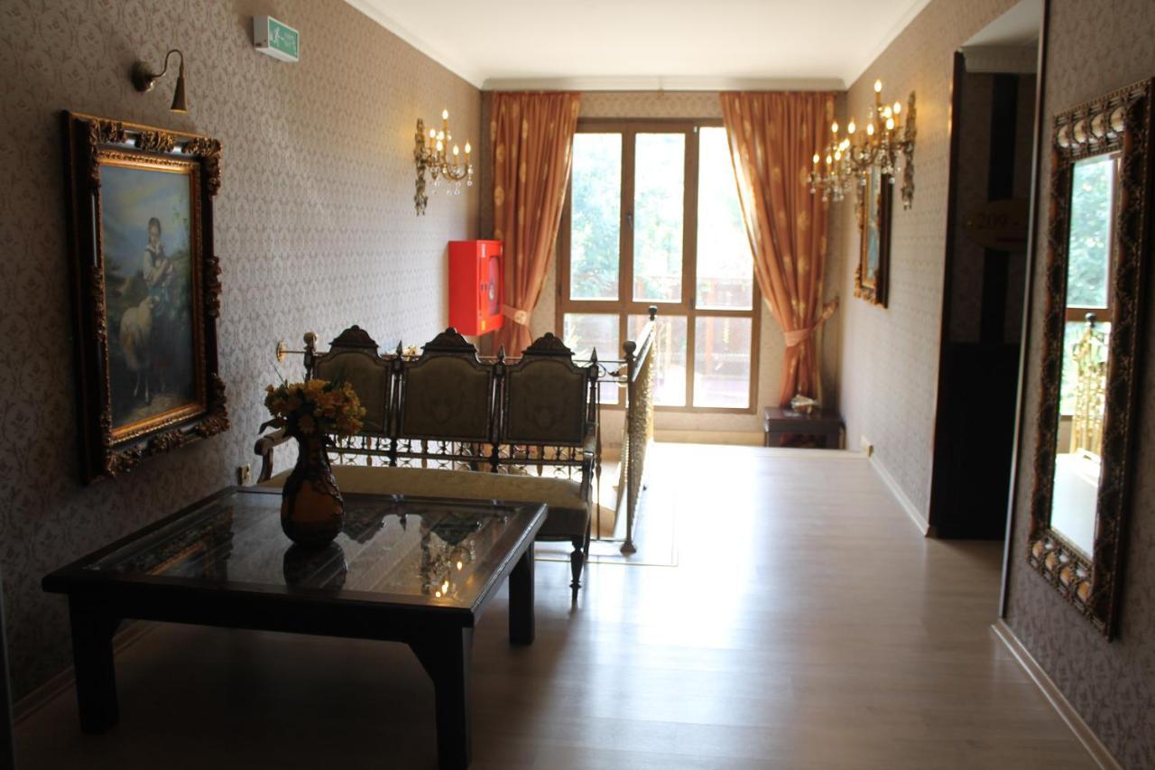Bella View Art Boutique Hotel 3*