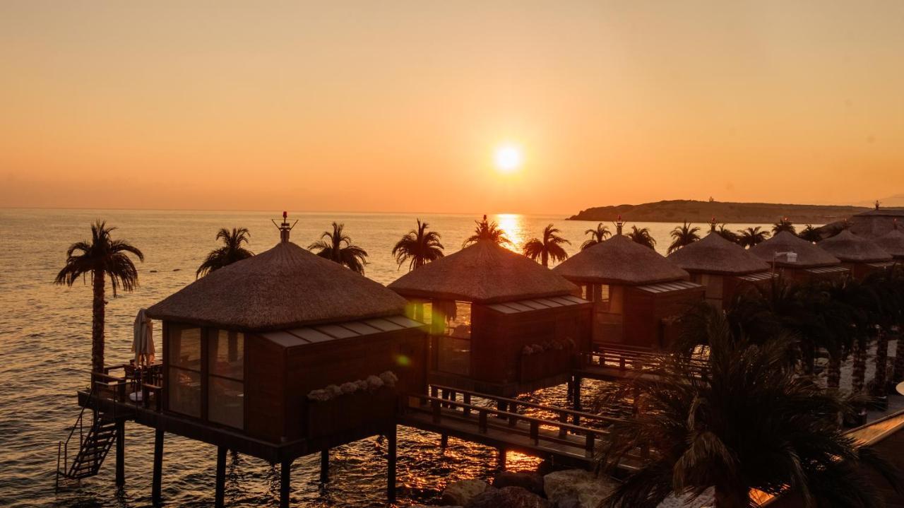 Cratos Premium Casino & Hotel Kazaphani