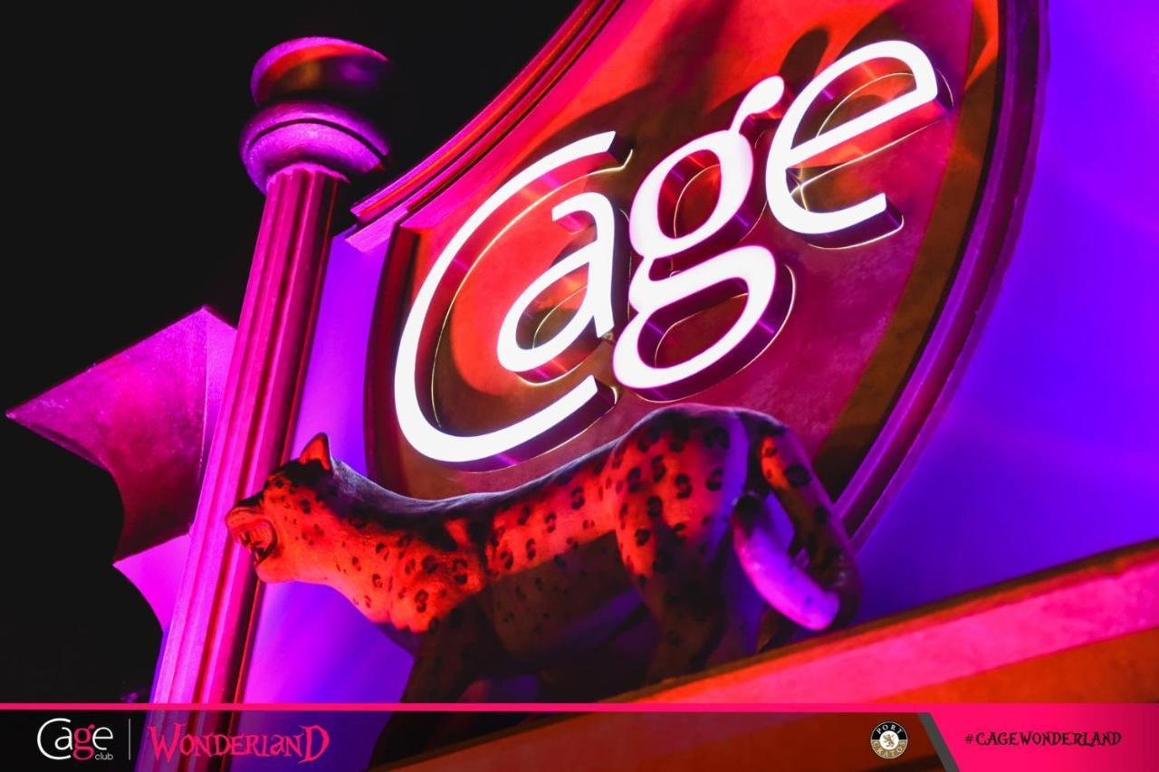 Cratos Premium Casino &