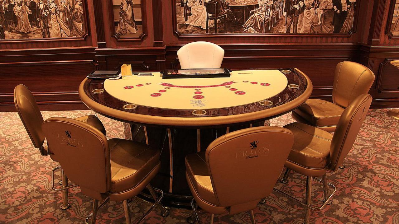 Hotel Cratos Premium Casino &