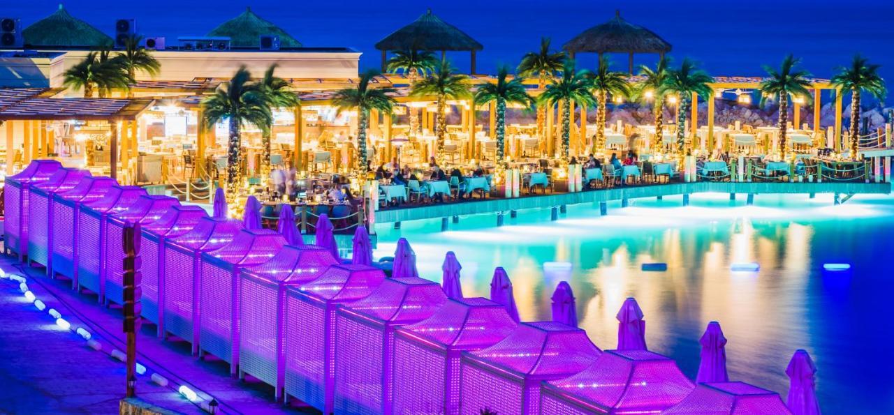 Cratos Premium Casino & Hotel 5*