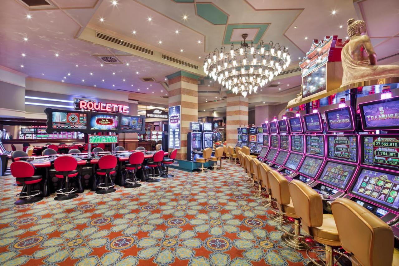 Hotel Merit & Casino