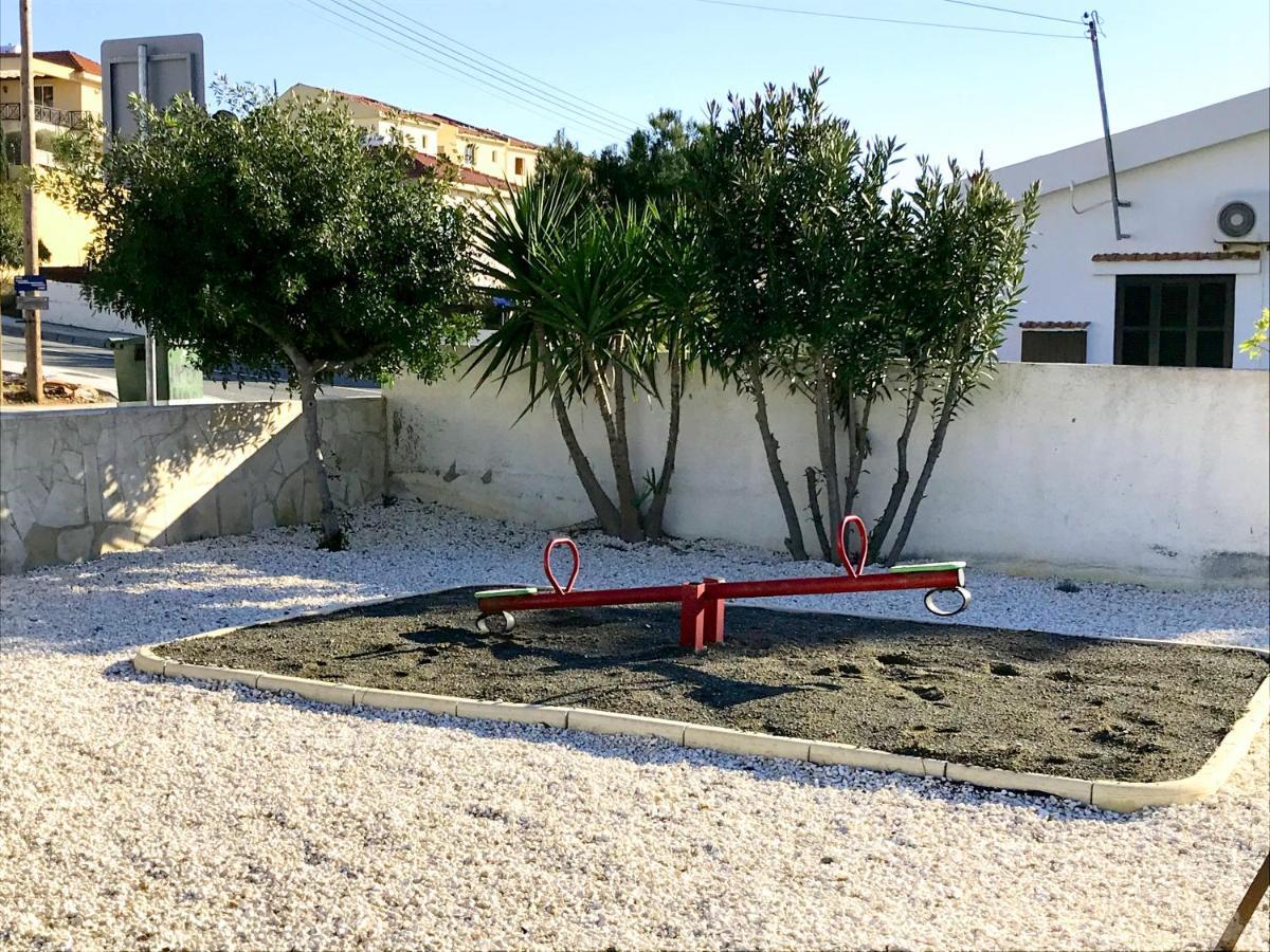 Amathousia With Private Pool And Sea View Pissouri
