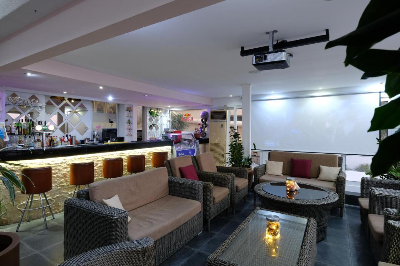 Flamingo Hotel 3*