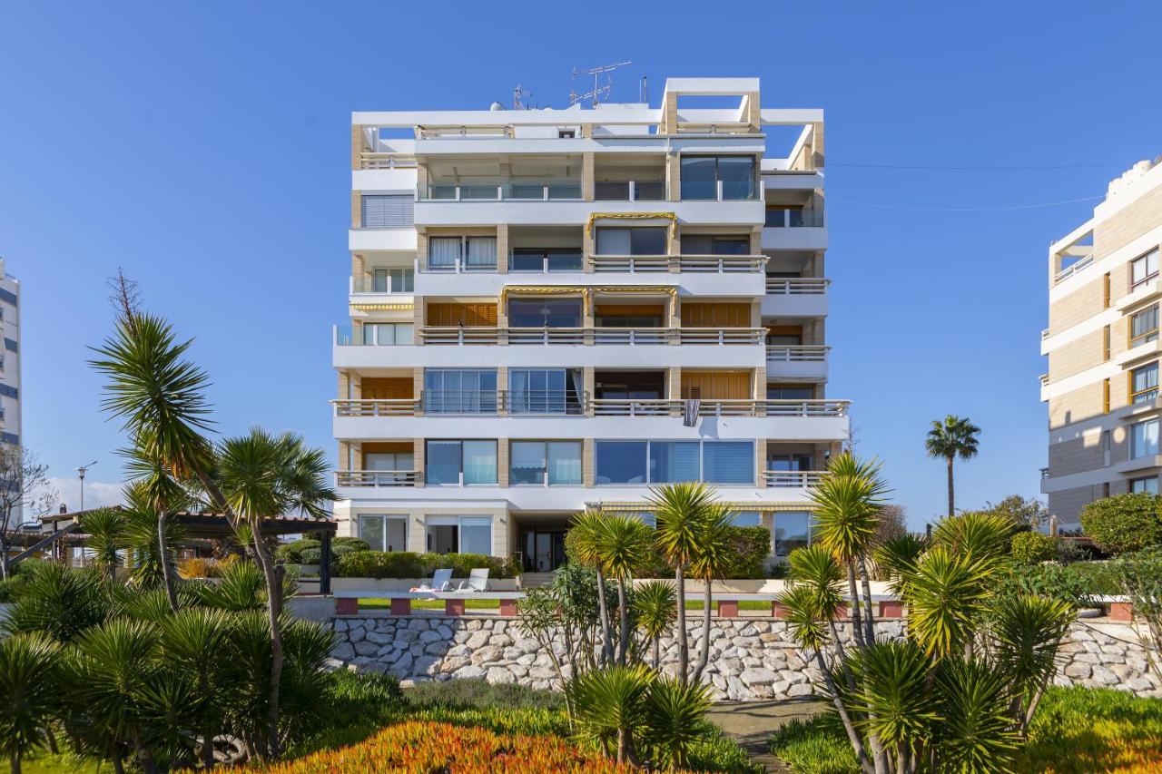 Mackenzie Castella Beachfront Larnaca