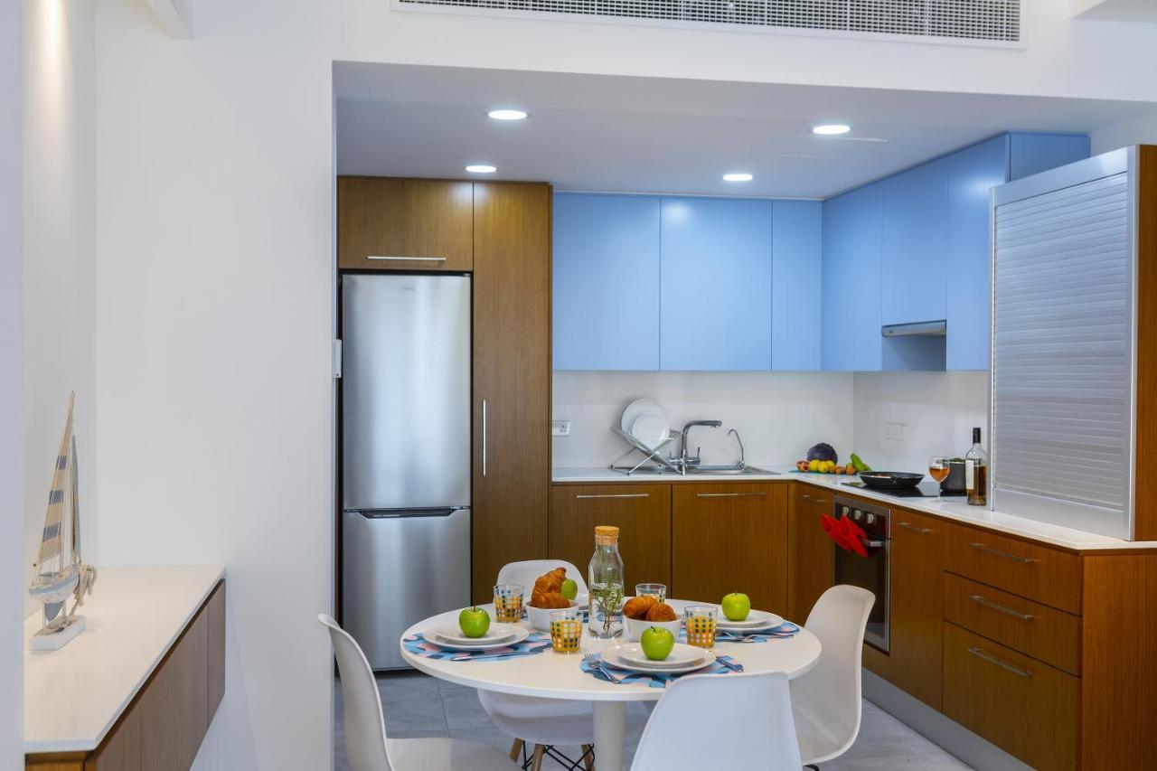 Mackenzie Castella Beachfront * Larnaca
