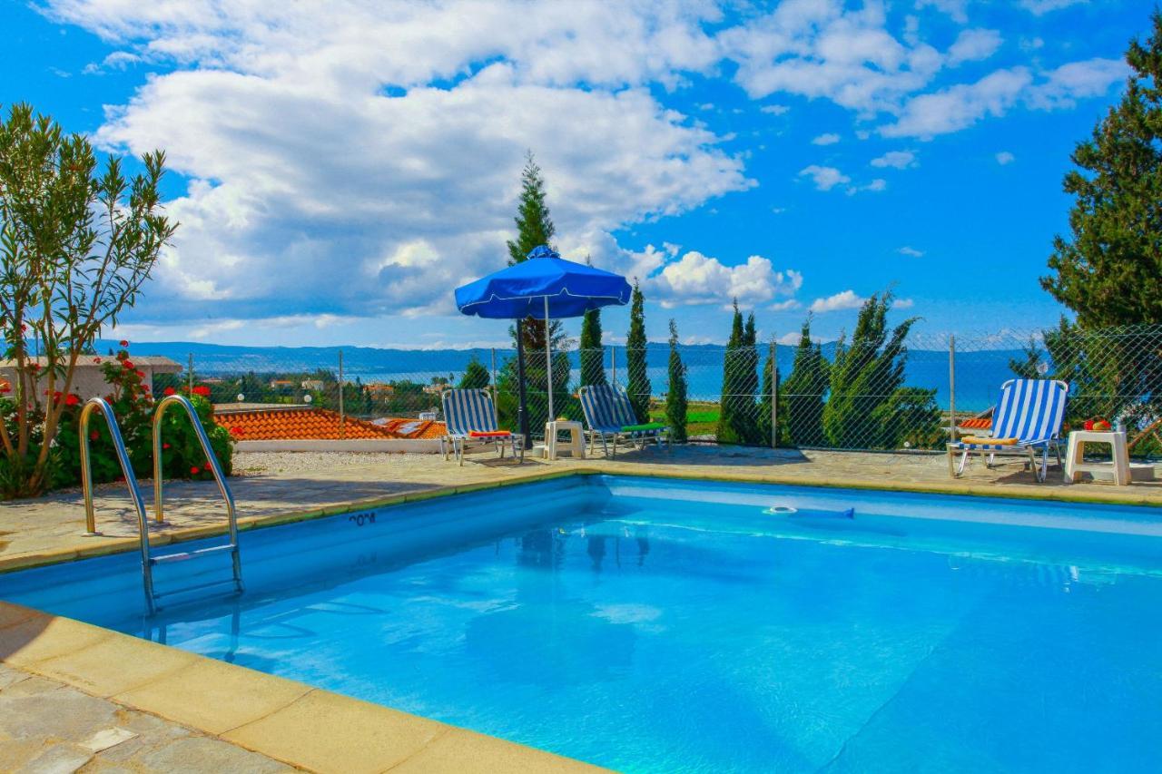 Villa Hera Polis