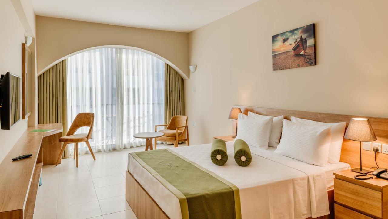 Hotel Olivia Palm 3*