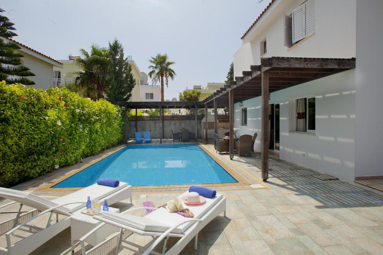 Skyros Pousada