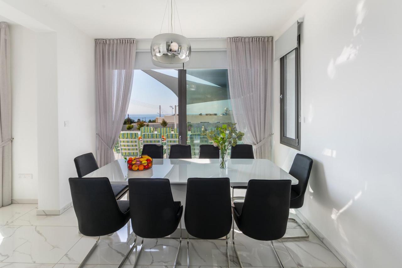 Andromeda, Sea Caves Villa *