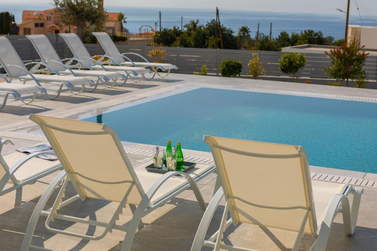 Andromeda, Sea Caves Villa Peyia