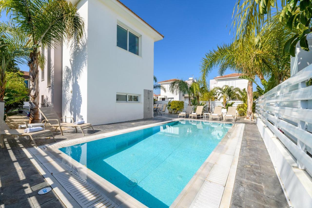 Villa Avra Villas *