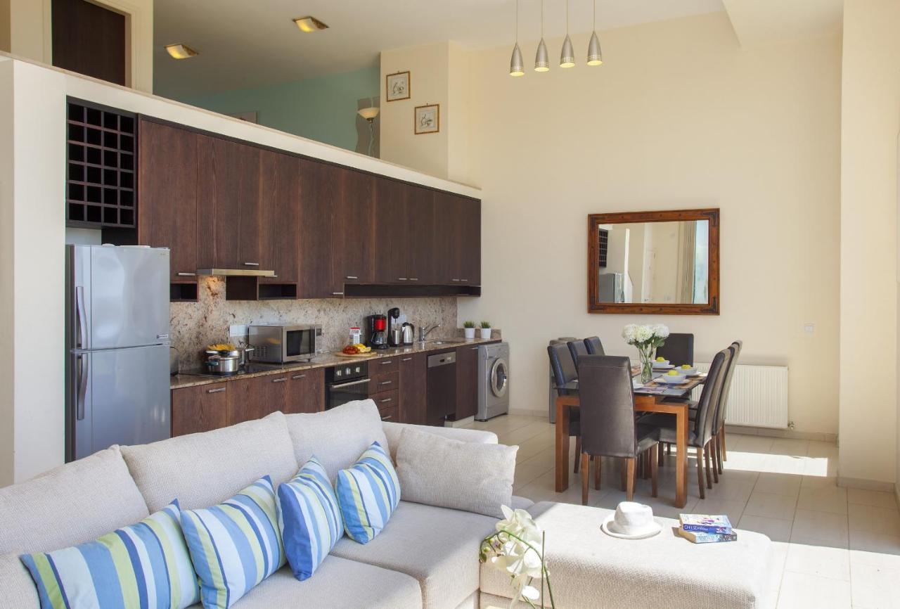 Seafront Infinte Aretousa Villa Protaras