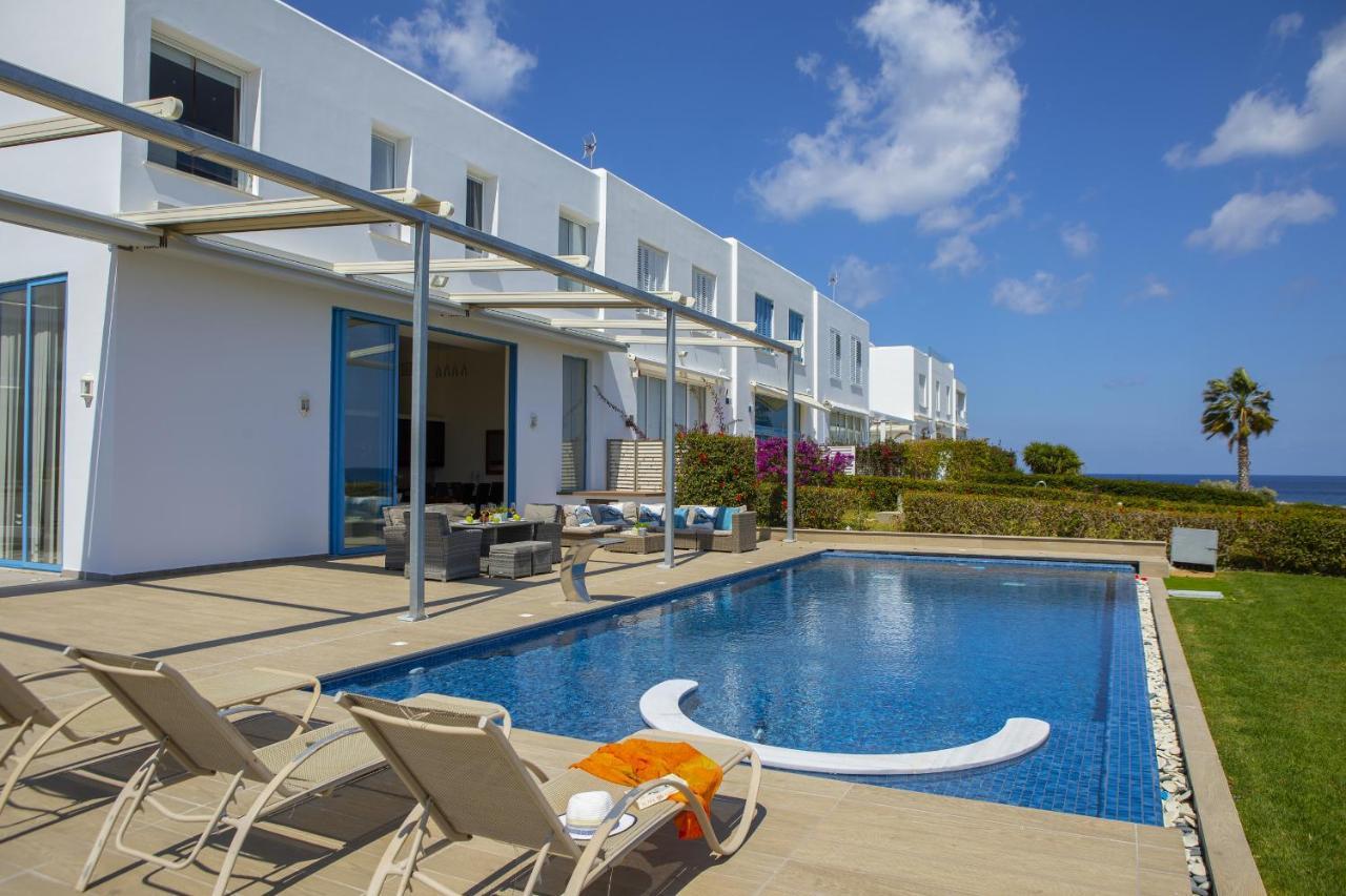 Seafront Infinte Aretousa Villa *