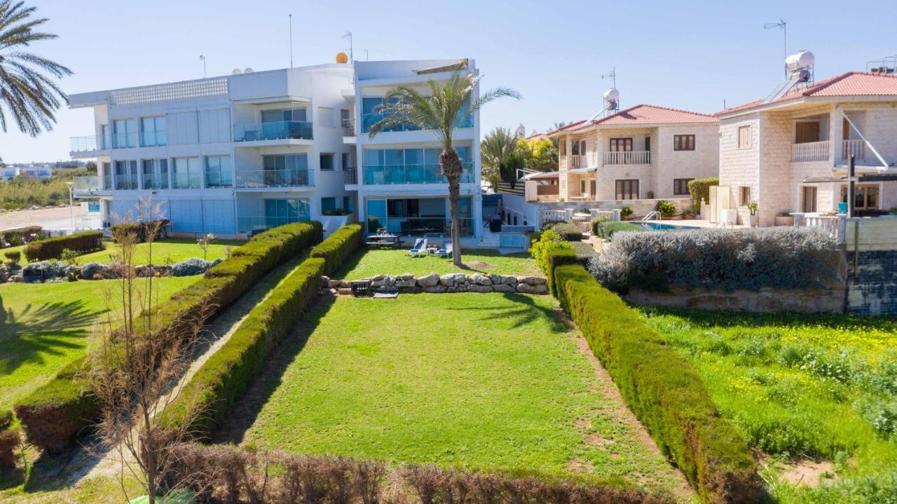 Apartment Trident 4